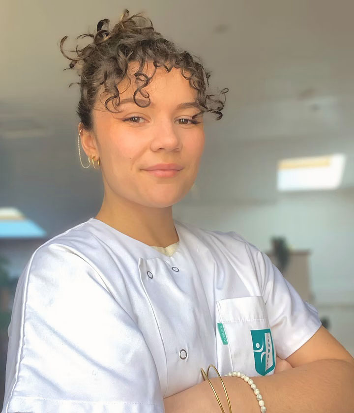 Coline Rey ostéopathe est diplômée du CIDO et propose des consultations d'ostéopathie à Ambilly, Haute-Savoie (France), proche de Genève (Suisse)
Accepte les nouveaux patients avec prise de rendez-vous Doctolib